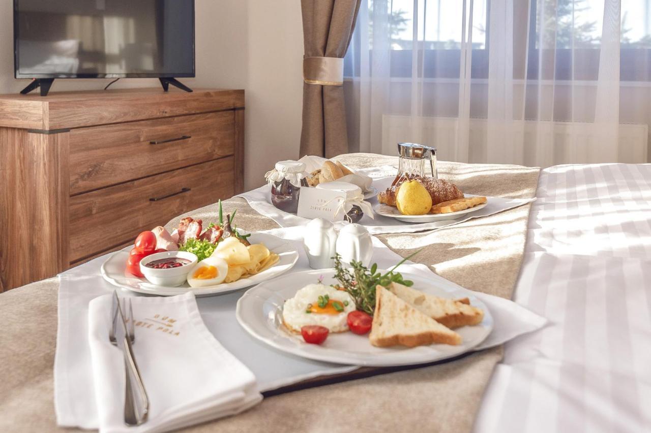 Dom Zlote Pola Bed and Breakfast Gdańsk Exteriör bild