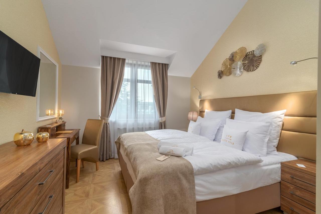 Dom Zlote Pola Bed and Breakfast Gdańsk Exteriör bild